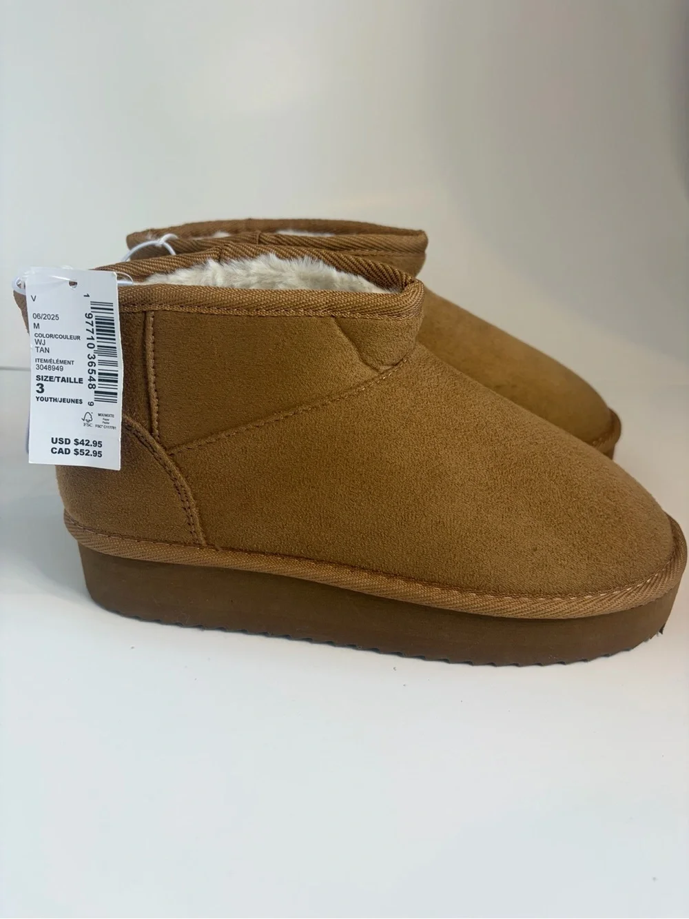 NWT Girls Boots low platform Faux-Shearling low Slip-on Booties Tan Size 3